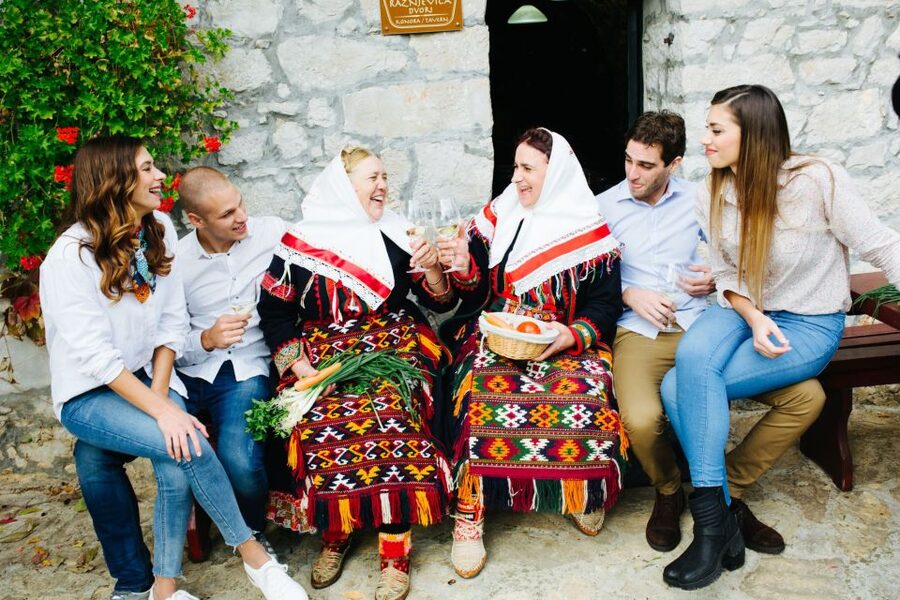 From Biograd: Wine and Olive Oil Tasting in Ražnjevića Dvori - Four wines and the story behind Zinfandel and Primitivo