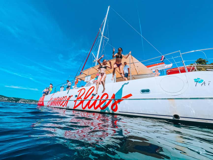 From Brač Island: Catamaran Tour with Food & Drinks - Lučice bay is the second water break