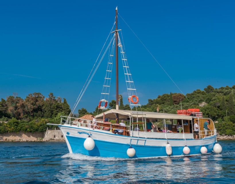 From Dubrovnik: Boat Tour to Kolocep, Lopud, & Sipan Islands - Leaving Dubrovnik for the Elaphiti Islands