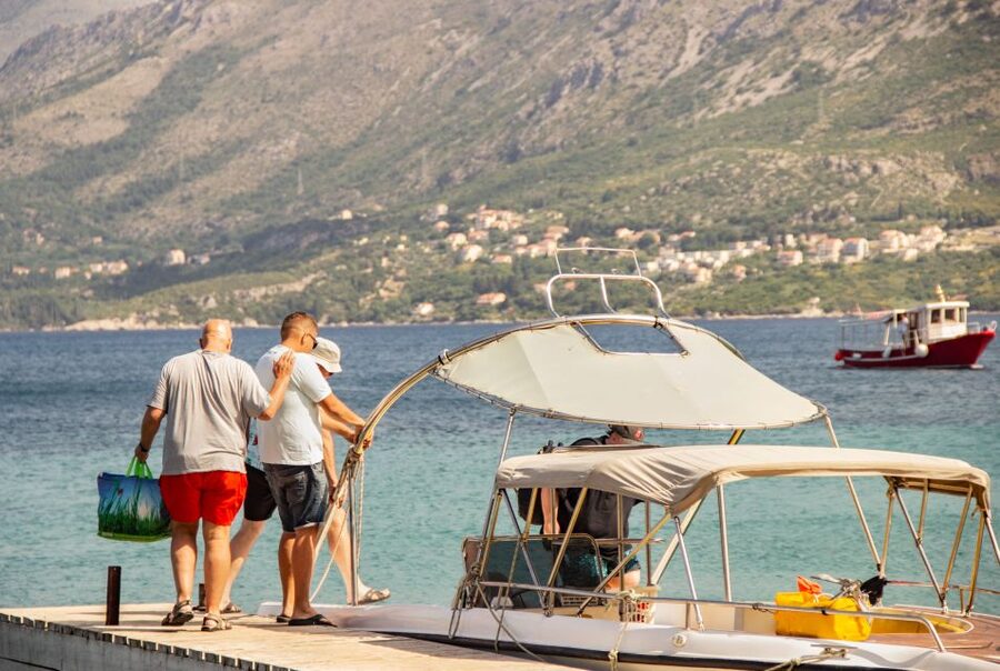 From Dubrovnik/Cavtat: Blue Cave, Sunj Beach Speed Boat Tour - Choosing your route through the Three Green Caves