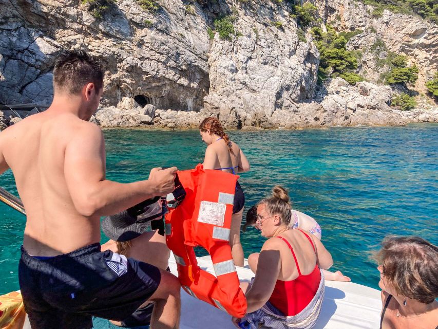 From Dubrovnik/Cavtat: Blue Cave, Sunj Beach Speed Boat Tour - Drinks, music, and the style of the crew
