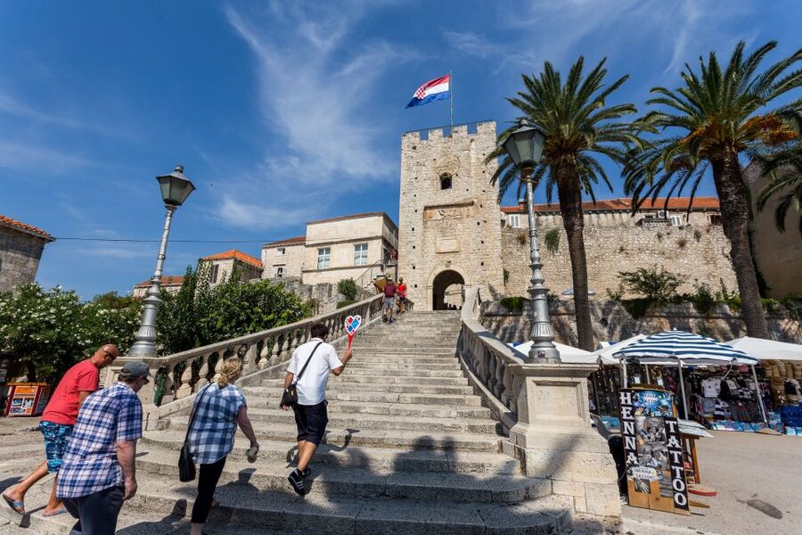 From Dubrovnik: Island of Korčula with wine tasting - Timing, transport, and the pace of the day