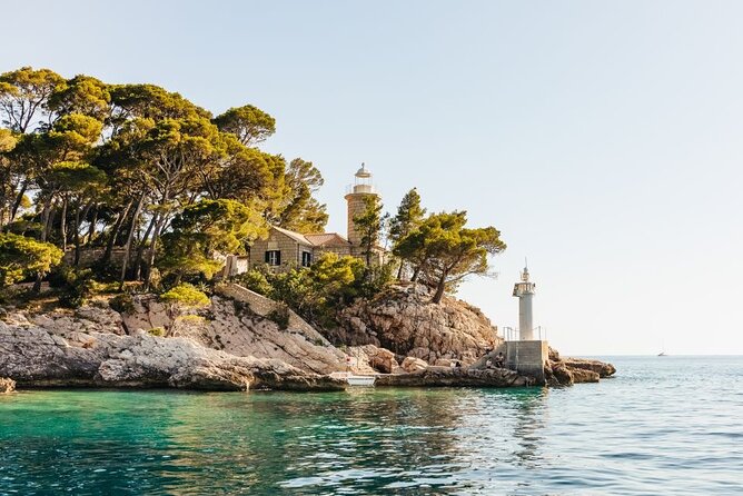 From Dubrovnik: Premium Three Island Cruise with lunch and drinks - Lunch on board while the islands pass by