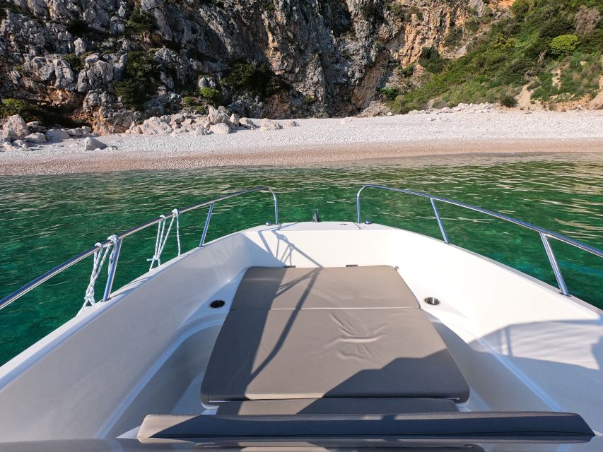 From Dubrovnik: Pvt Speedboat Cruise to Mljet&Sipanska Luka - Cruising past Jakljan and Olipa