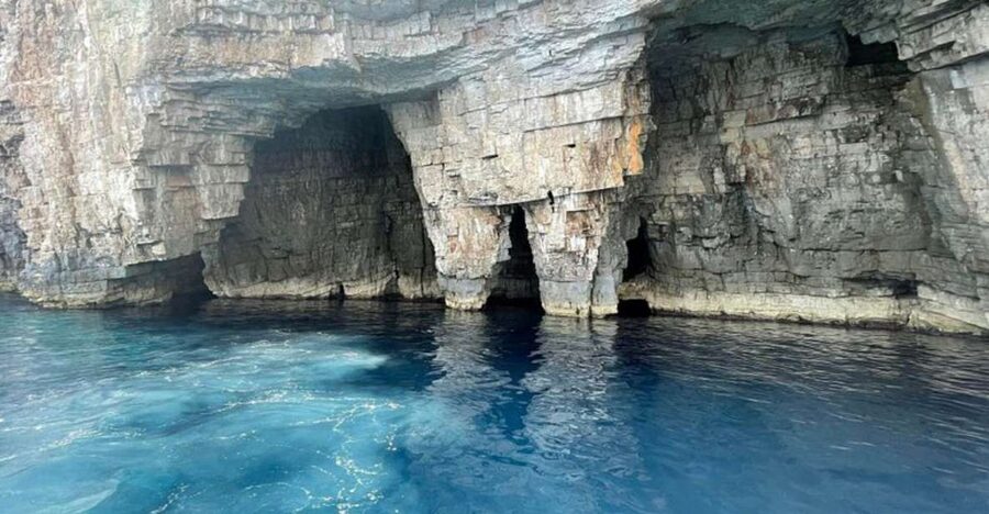 From Hvar: Blue Cave, Green Cave & 5 Islands Speedboat Tour - Leaving Hvar at 10:30 for Budikovac