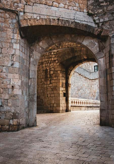 From Makarska: Day Trip to Dubrovnik - Four hours among Dubrovnik’s stone streets