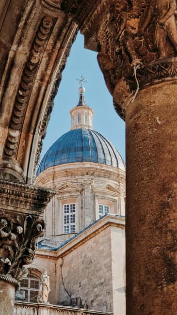 From Makarska: Day Trip to Dubrovnik - Pickup, minibus, and the start of your day