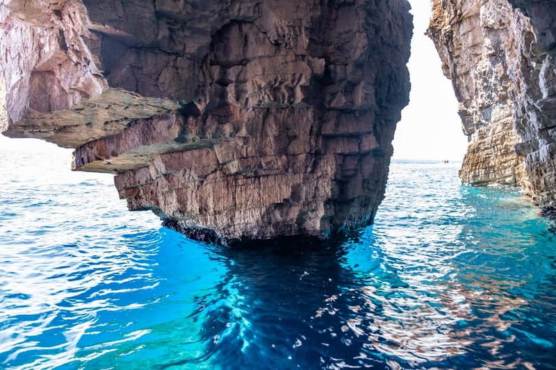From Milna or Supetar: Magical Blue Cave Island Hopping - Why the Blue Cave is worth an early start