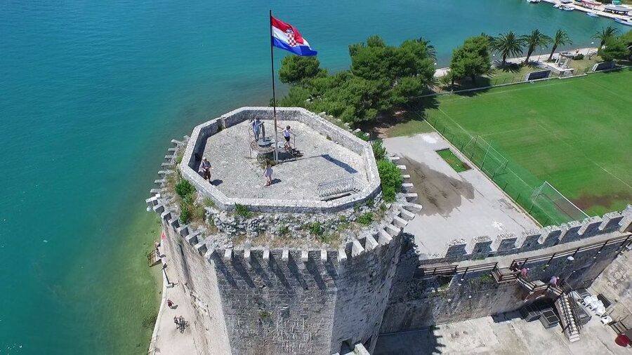 From Omiš: Krka Waterfalls and Trogir Small Group Tour - Key points before you book