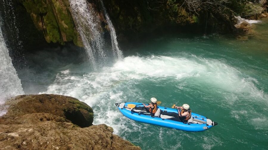 From Slunj: Mrežnica Canyon Kayaking Tour - Who should book this Mrežnica tour?