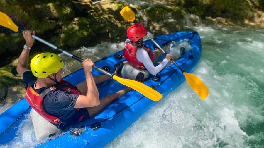 From Slunj: Mrežnica Canyon Kayaking Tour - What makes the guides valuable