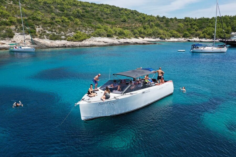 From Split: All-inclusive Blue Cave Tour with Grilled Lunch - Milna lunch with fish, meat, or vegetarian choices