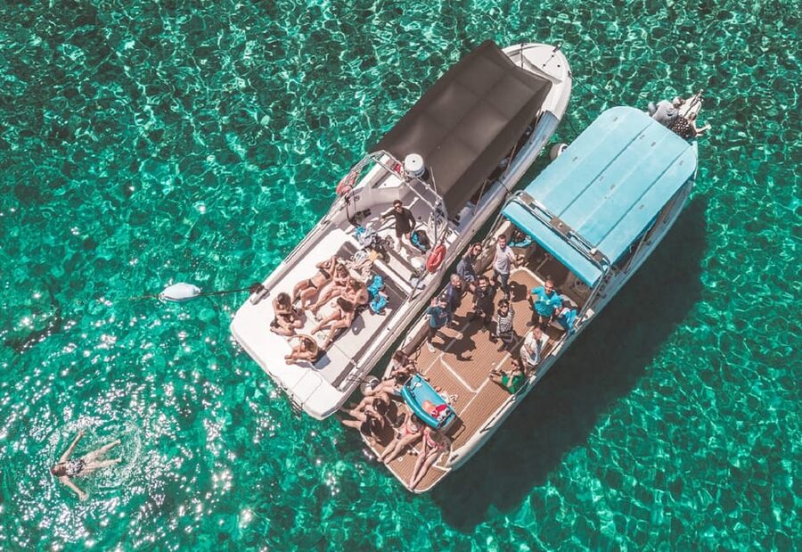 From Split: Blue Cave & 5 Islands Amazing Speedboat Tour - Two hours in Hvar Town