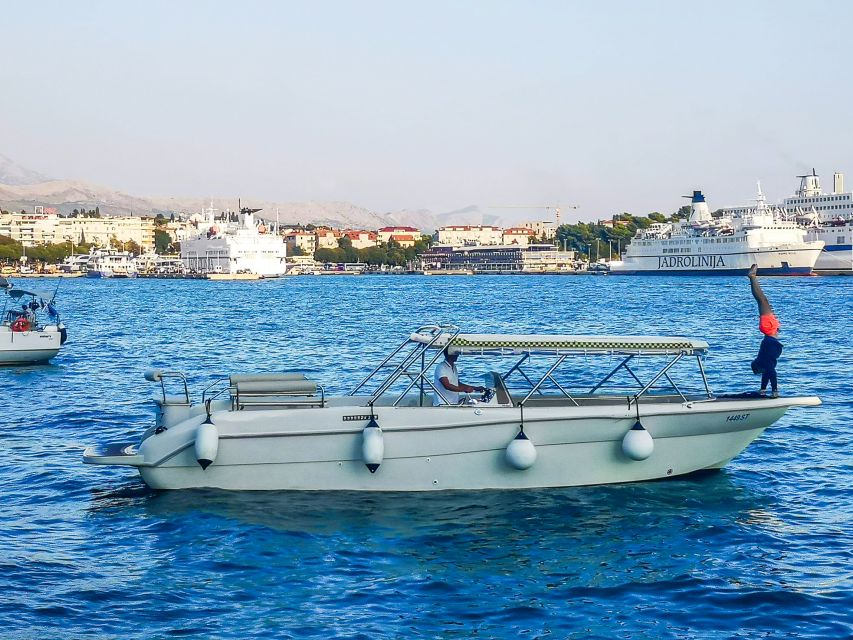 From Split: Blue Cave & 5 Islands with Vis & Hvar Boat Tour - How the guides shape the day