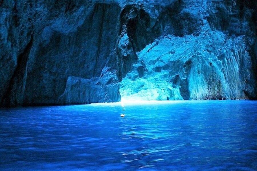 From Split: Blue Cave and 5 islands-Day Tour - Entering the Blue Cave on Biševo