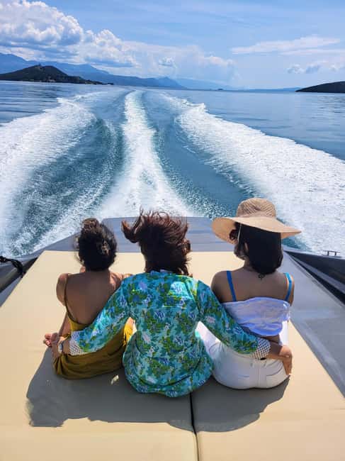 From Split: Blue Cave, Hvar, Mamma Mia, 5 Islands boat Tour - Pakleni Islands and Hvar: two very different views of the coast