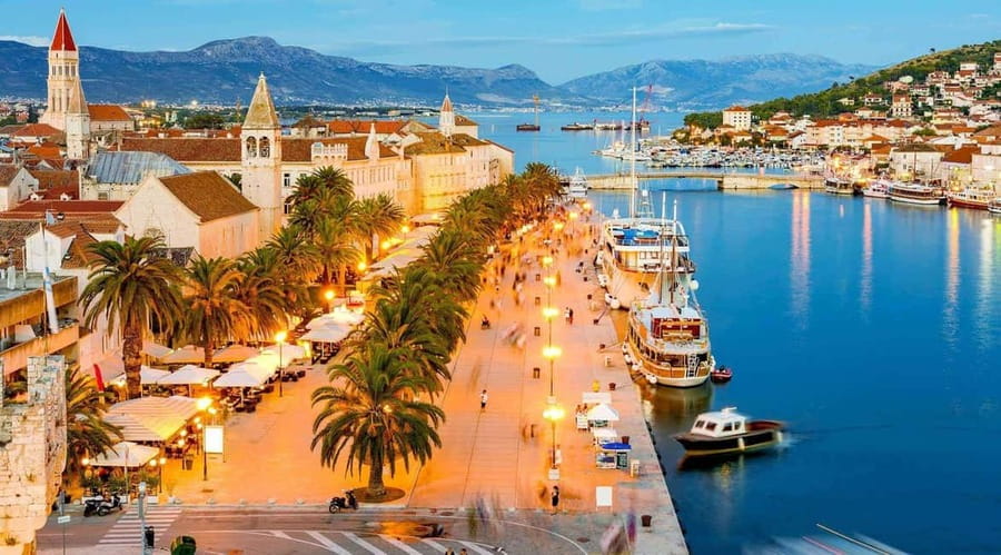 From Split: Blue Lagoon and 3 Island Boat Tour - Why this five-hour boat trip works well from Split