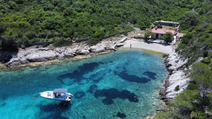 From Split: Blue Lagoon & Trogir Boat Trip with Snorkeling - Drinks, Towels, and What You Still Need to Pack