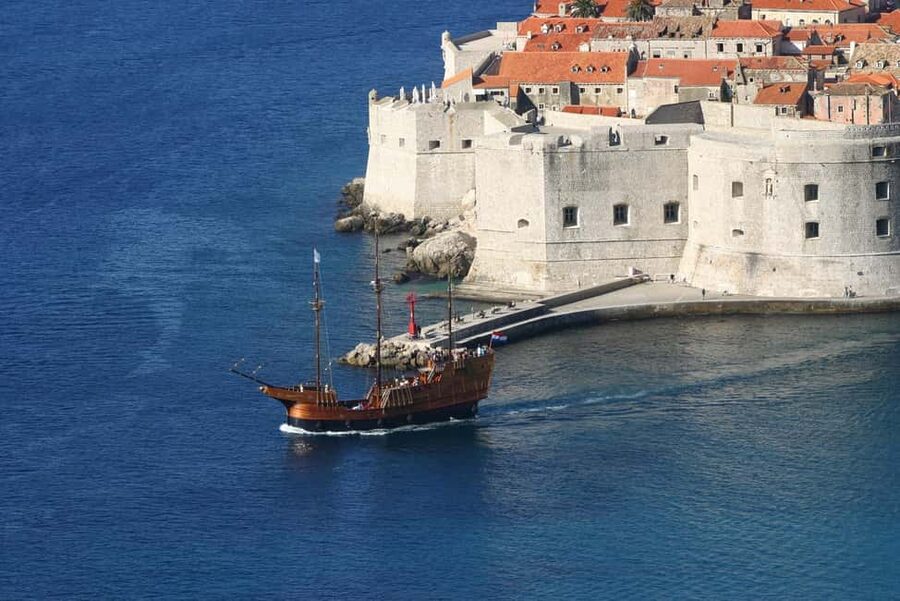 From Split: Dubrovnik Day Trip incl. Stop in Ston - Arriving in Dubrovnik Old Town