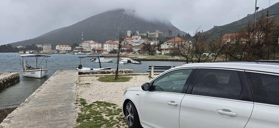 From Split: Dubrovnik Day Trip incl. Stop in Ston - Walking the Dubrovnik city walls