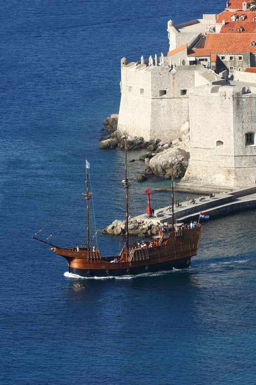 From Split: Dubrovnik Day Trip incl. Stop in Ston - The road across the Pelješac Peninsula