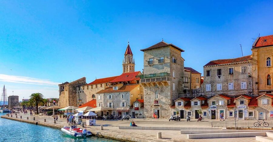From Split: Half-Day Split & Trogir Small Group Guided Tour - Starting at the Golden Gate in Split