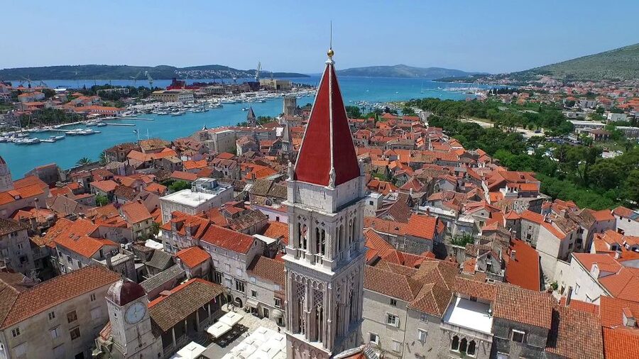 From Split: Krka Waterfalls Cruise & Trogir Walking Tour - Guides, buses, and the pace of the day
