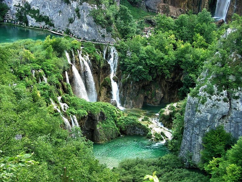 From Split or Trogir: Plitvice Lakes Private Tour - Lunch and the Vila Velebita Break