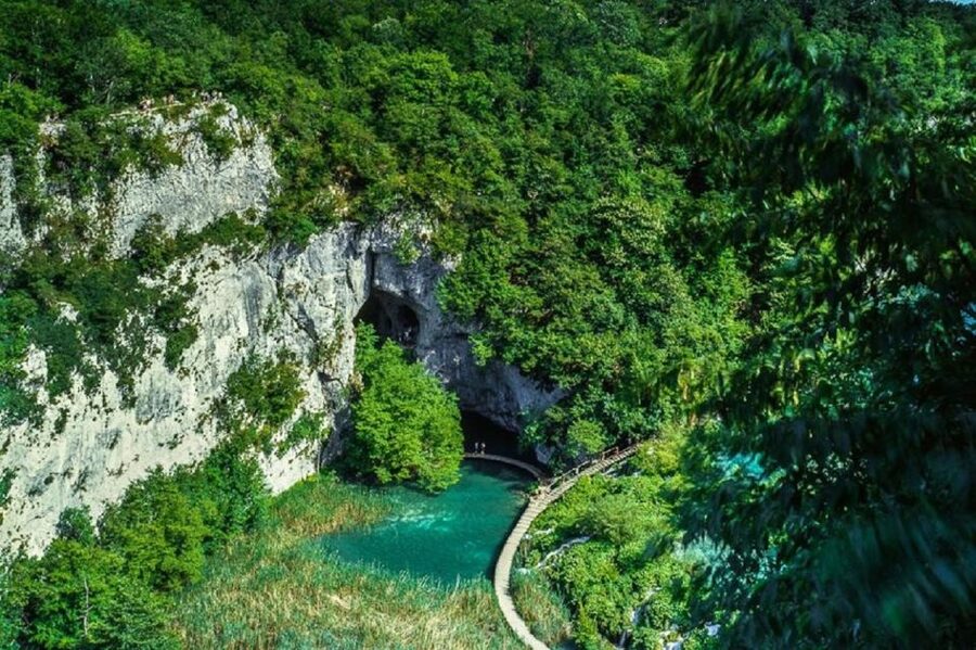 From Split or Trogir: Plitvice Lakes Trip with Entry Ticket - Guides, group size, and the feel of the day