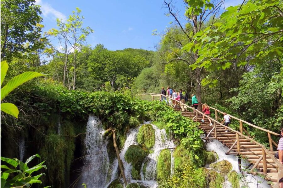 From Split: Plitvice Lakes Full-Day Trip - The early start and the three-hour ride north