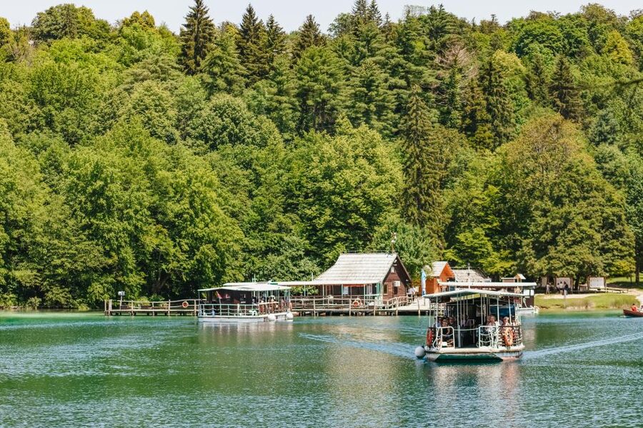 From Split: Plitvice Lakes National Park Guided Tour - The return journey and the real length of the day