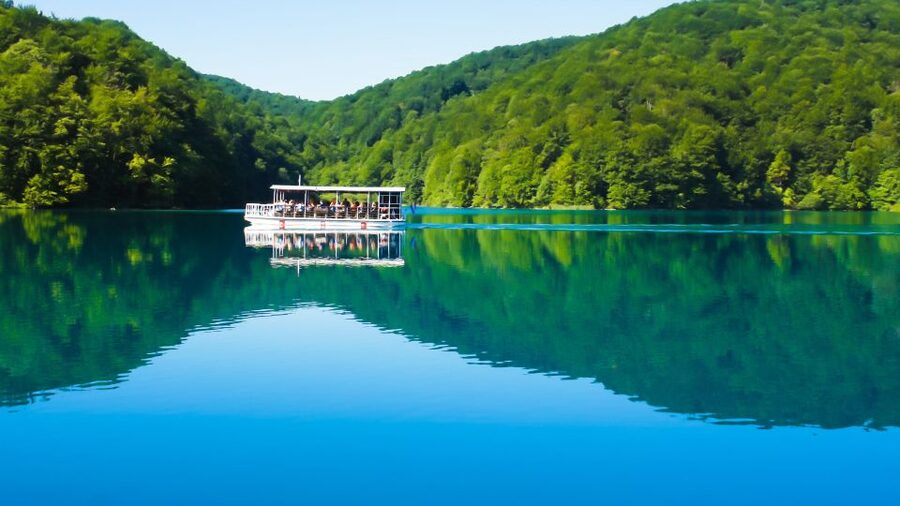 From Split: Transfer to Zagreb with Stop at Plitvice Lakes - What the boat ride adds