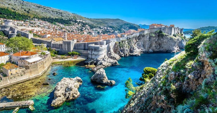 From Split & Trogir: Dubrovnik Guided Day Tour - The coastal road to Dubrovnik