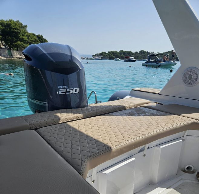 From Trogir: 3 islands half day tour with Blue Lagoon - What the guide and boat add to the experience