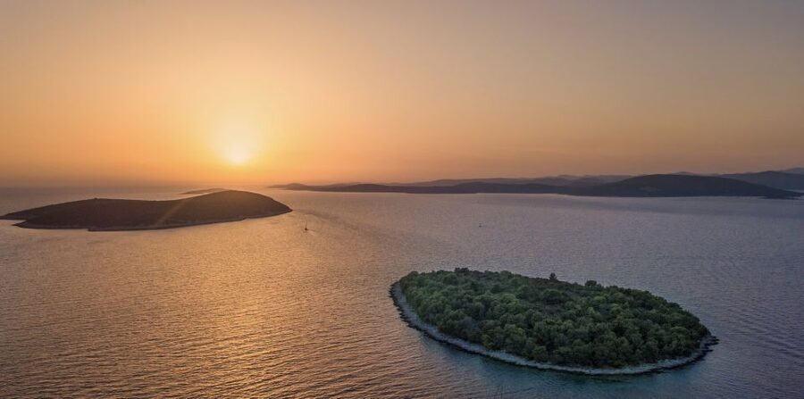 From Trogir: Sunset Private Tour - A sunset plan that uses the evening well