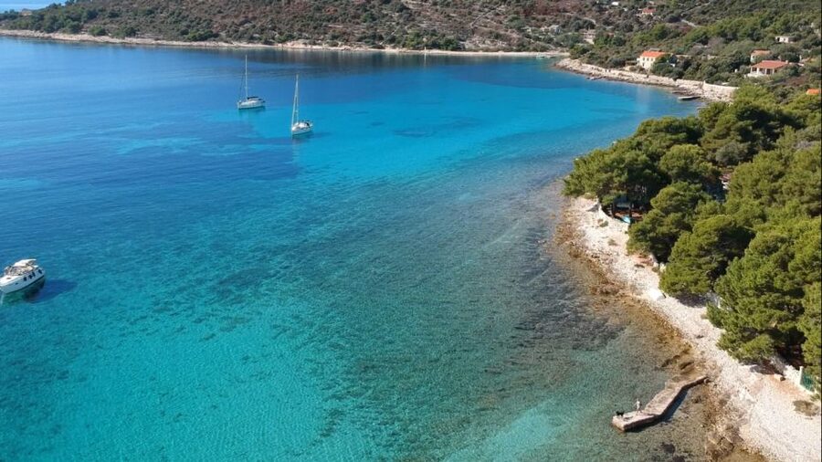 From Trogir: Three Islands Half-Day Speedboat Tour - The 20-minute run from Trogir to Blue Lagoon