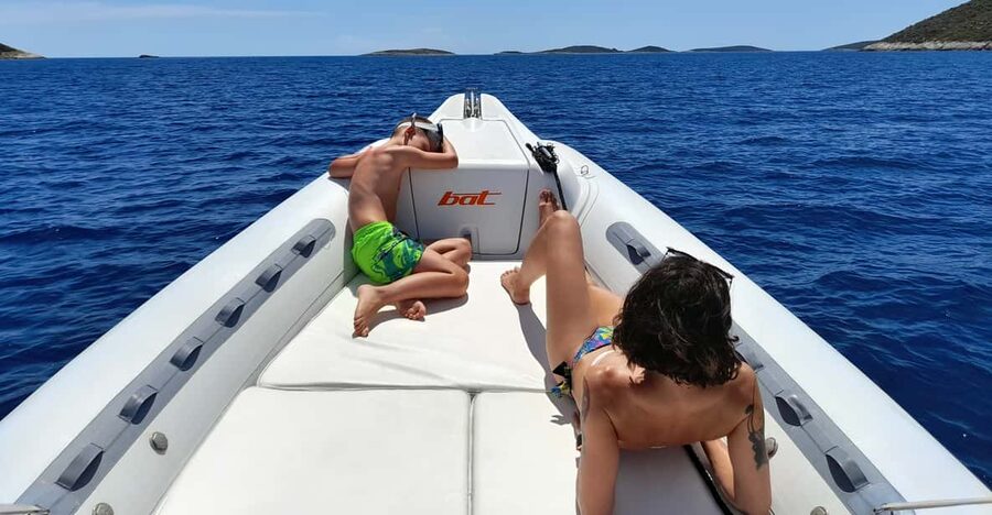 From Vis: Speedboat tour - Vis, Biševo & Blue Cave (shared) - What the skipper adds to the experience