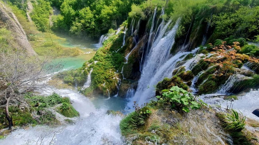 From Zadar: Plitvice Lakes Day Trip with Guide and Boat Tour - The Two-Hour Road From Zadar