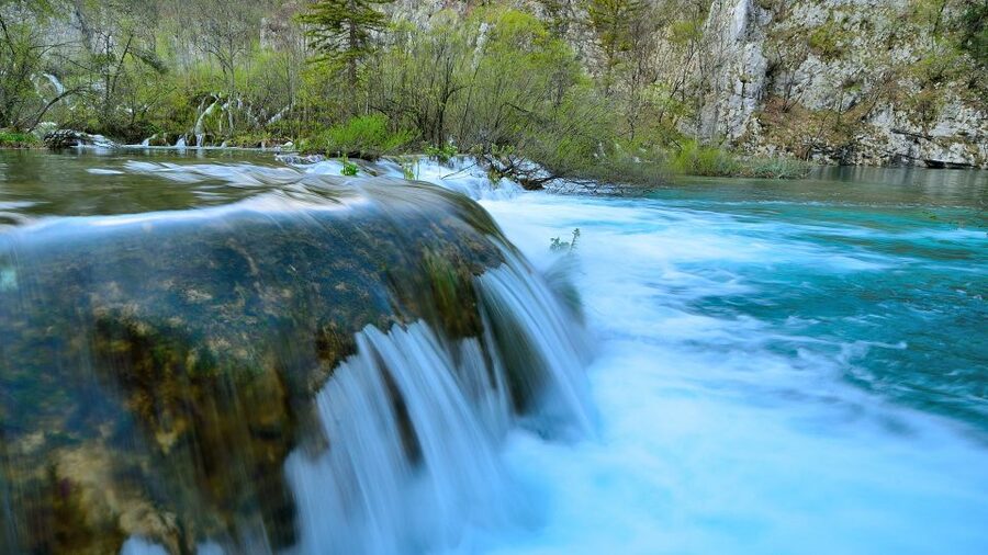From Zadar: Plitvice Lakes National Park Tour - Park train, coach ride, and the practical rhythm
