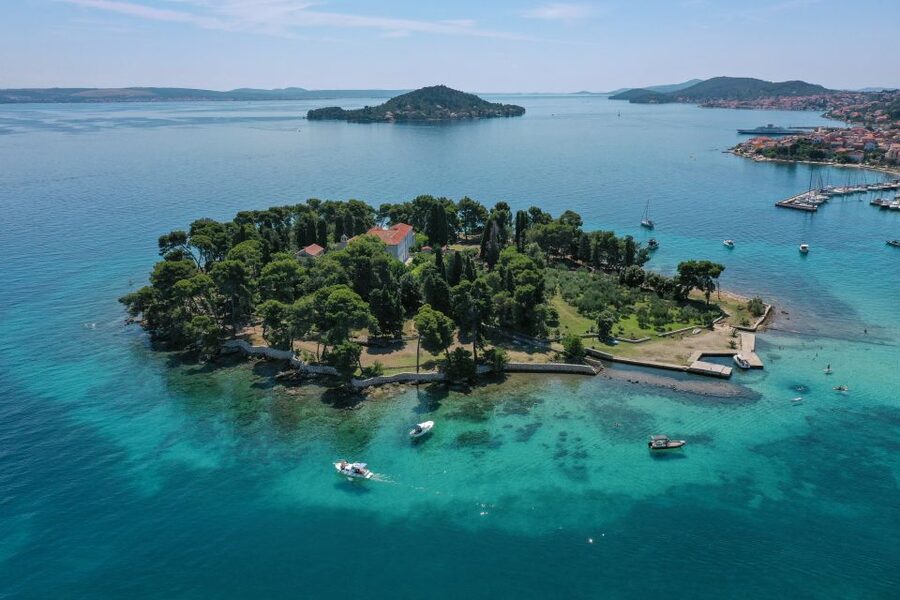 From Zadar: Private Boat Tour to Croatian Islands - Who will enjoy this private island trip
