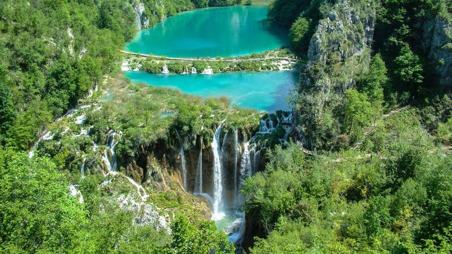 From Zadar: Round-Trip Transfer to Plitvice Lakes - Walking beside the terraced lakes