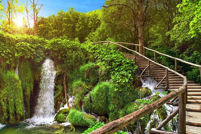 From Zagreb: Plitvice Lakes guided tour - Guides who shape the day
