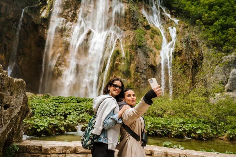 From Zagreb: Plitvice Lakes National Park Tour with Tickets - From Zagreb to the rivers at Rastoke