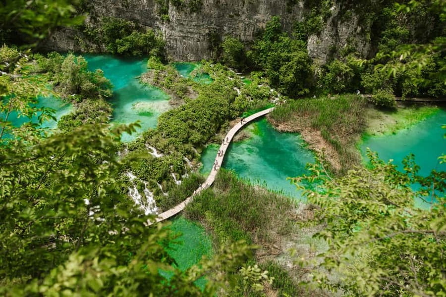 From Zagreb: Plitvice Lakes National Park Tour with Tickets - Food, water, and what to carry