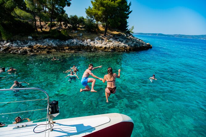 Full-Day Catamaran Cruise to Hvar & Pakleni Islands with Food and free Drinks - The quiet cruise turns into a deck party
