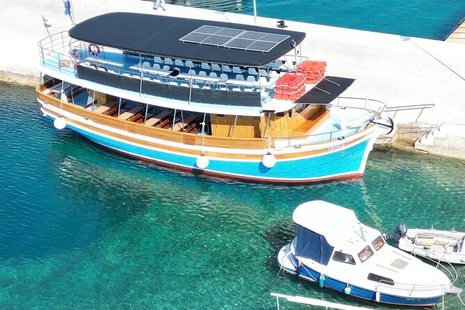 Full-Day Dubrovnik Elaphite Islands Cruise with Lunch and Drinks - Sipan: a short stop at an old fishing port