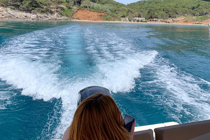 Full-Day Elafiti Islands Tour – Your Day, Your Way - What the boat setup adds to the day
