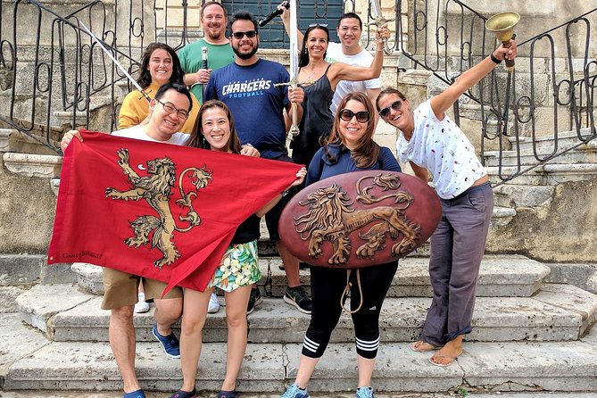 Game of Thrones Extended Tour with Swords and Props - Starting at Amerling Fontana with the Lannister banner