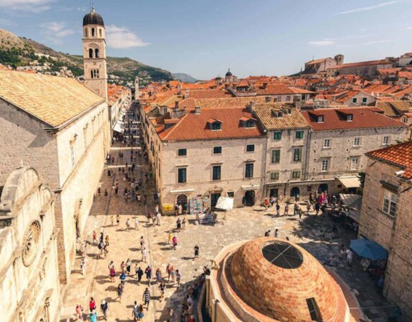 Group tour: Dubrovnik Walking Tour (1h duration, 9:30am, 6pm - The Franciscan Monastery and the opening chapters of the walk