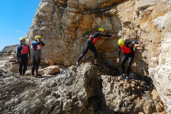 Guided Coasteering Adventure in Pula - Building confidence in the Valovine lagoon